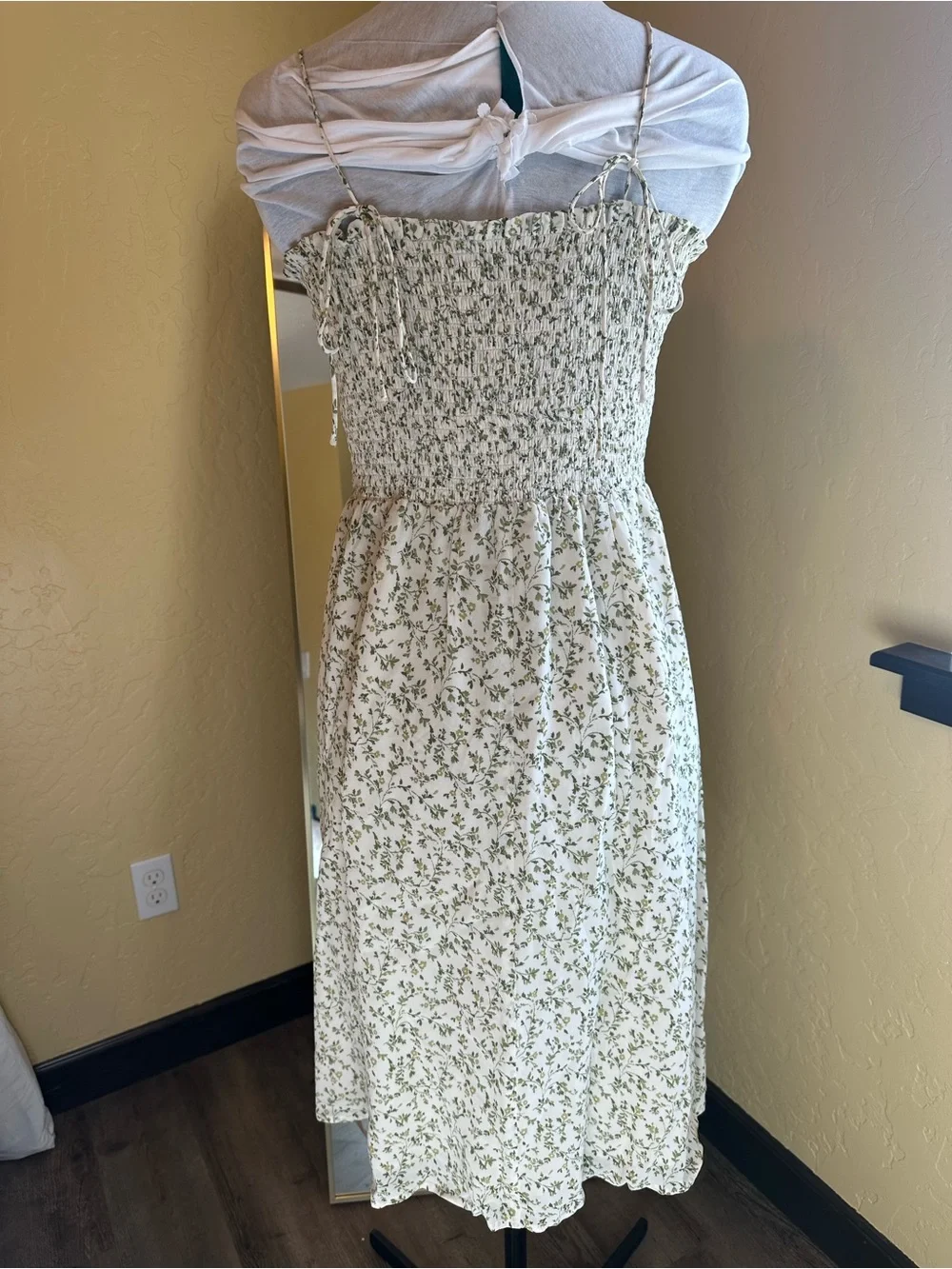 Reformation Sable Smocked Bodice Midi Dress - Size L - Picture 3 of 7